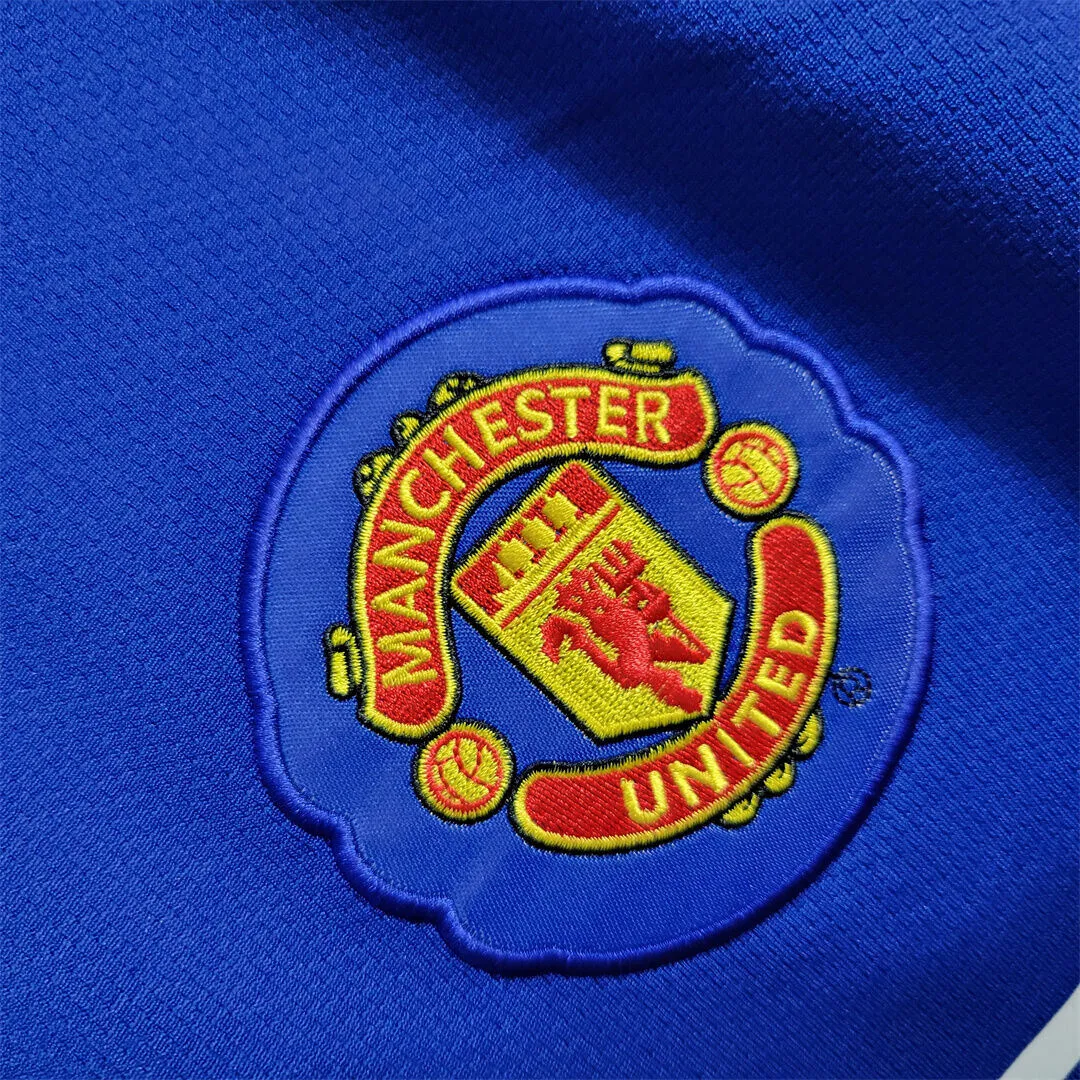 08-09 Manchester United away Kit