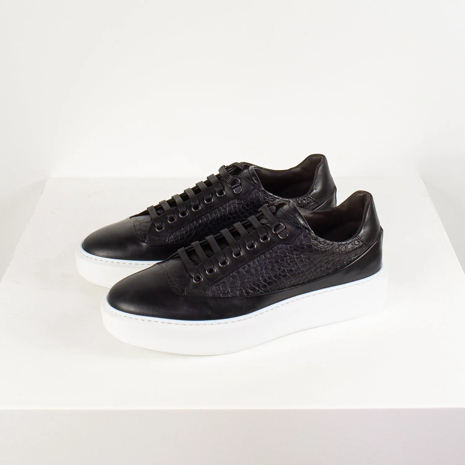 Blu Barrett Leather Sneaker