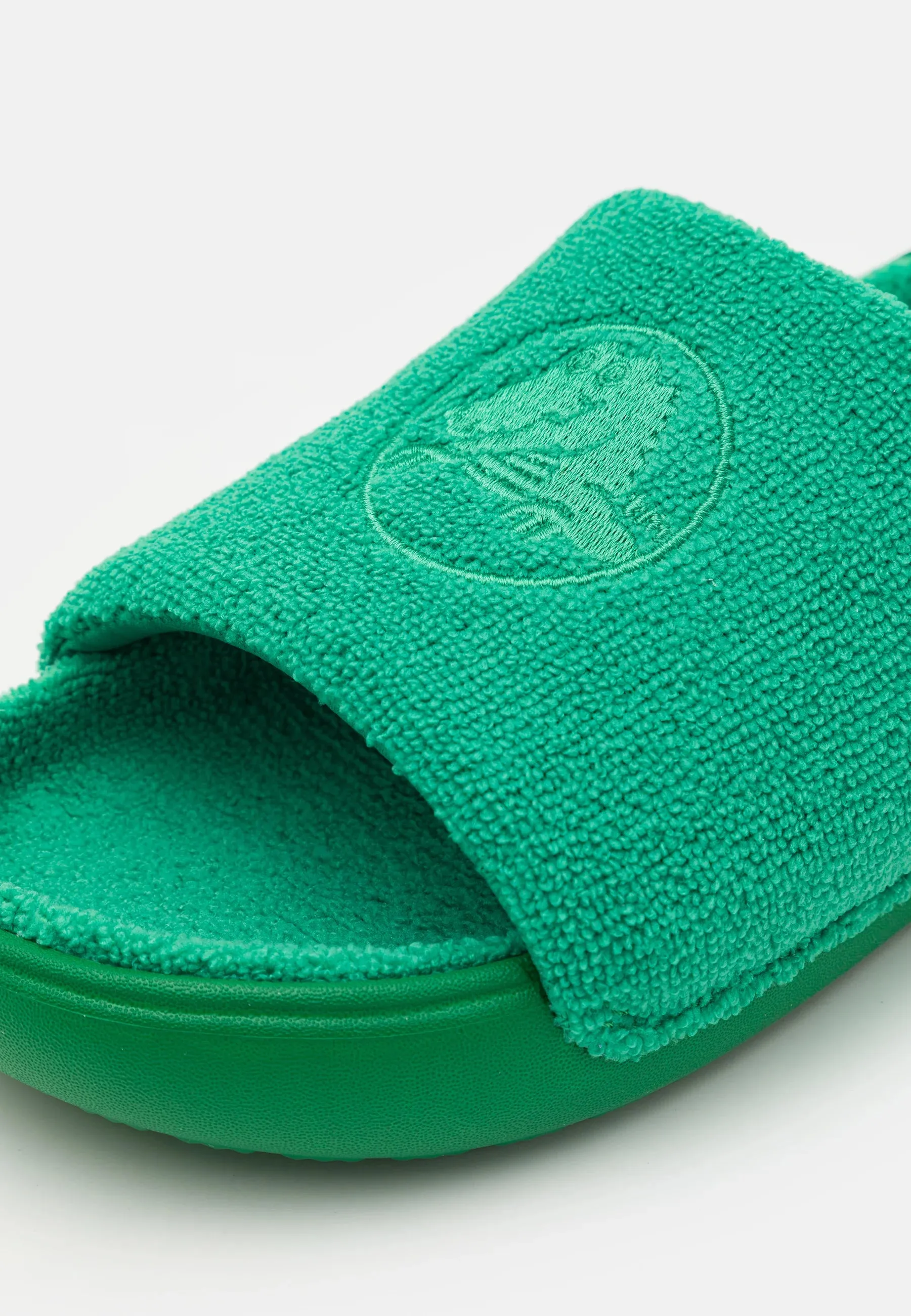 Crocs Classic Towel Slide