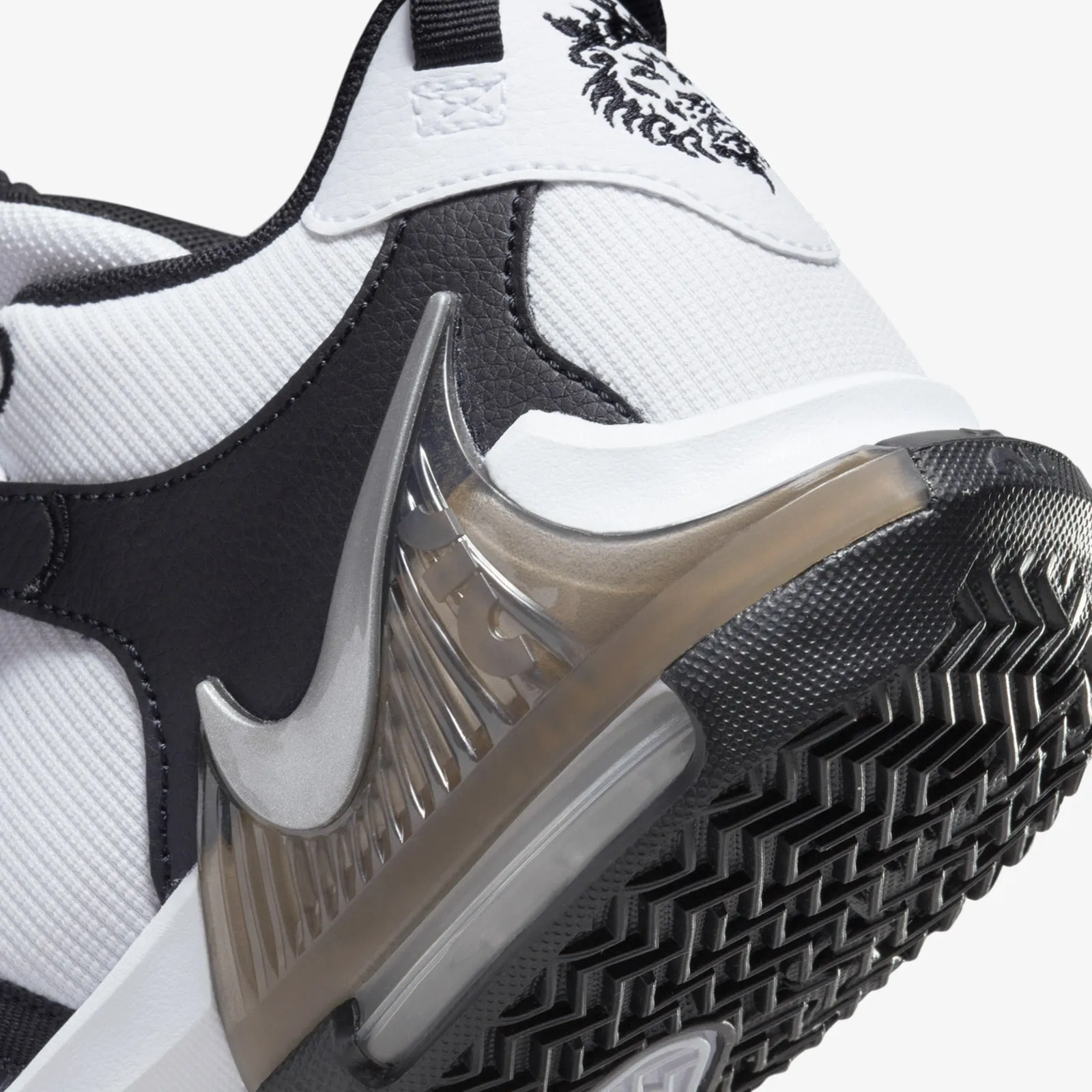 LeBron Witness 7 (GS) - White/Black