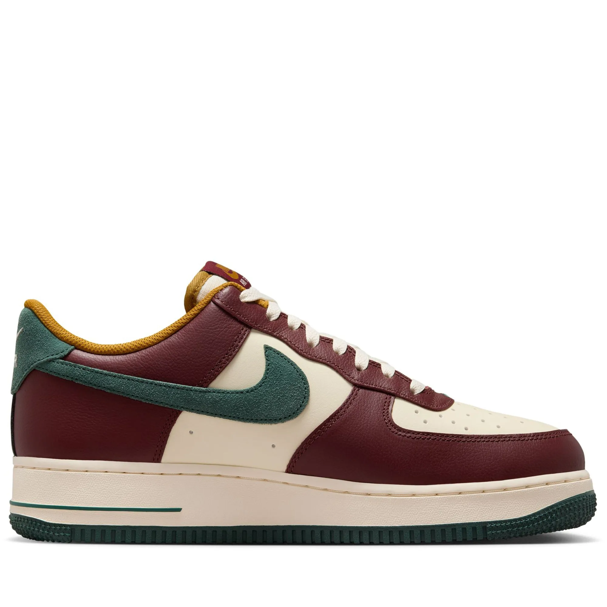Nike Air Force 1 '07 LV8 - Coconut Milk/Dark Team Red