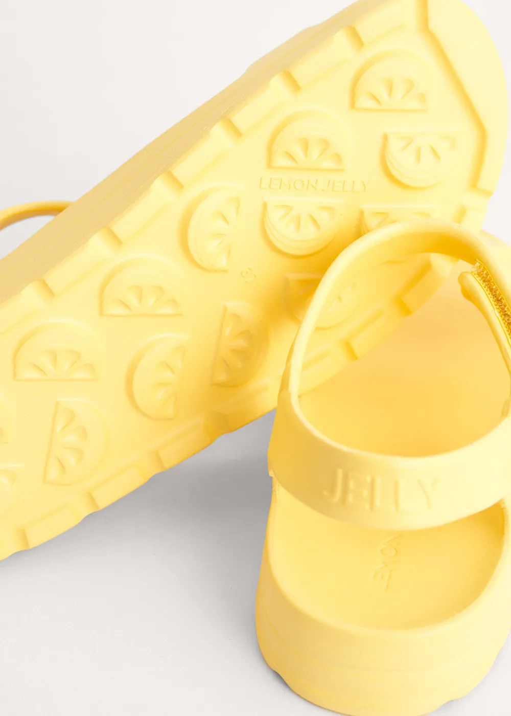 NINA SANDAL - PALE YELLOW